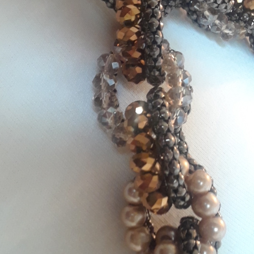 Statement Necklace - Picture 3 of 4